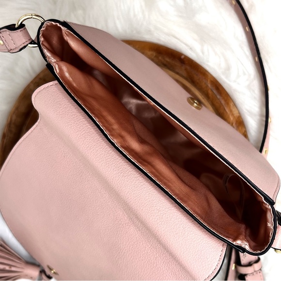 Victoria's secret blush pink studded crossbody bag - Picture 8 of 11